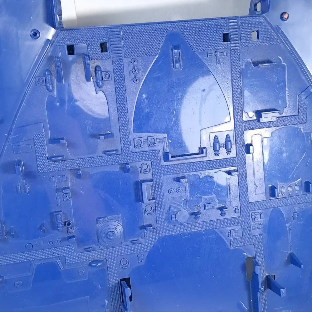 Manta Force Command Ship Bluebird Toys replacement part 1986‎ blue bottom panel.